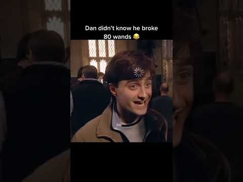Actor Daniel Radcliffe broke 80 wands on the set of Harry Potter 🪄🙈Via @harrypotter.global