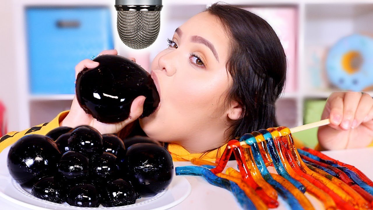 <h1 class=title>i Tried ASMR.. Eating Black Jelly Grapes, Slime + More! (sticky crunchy sounds)</h1>
