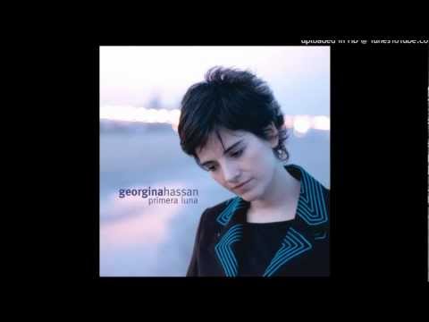 Primera Luna - Georgina Hassan