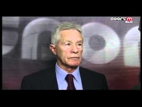 Dr. Mezey György kapáslövése a Haladás elleni mérkőzésen.flv