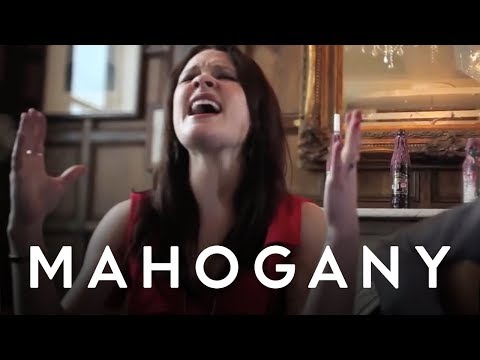 Lauren Pritchard - Stuck For You | Mahogany Session