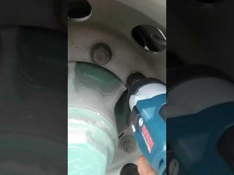 Bosch Cordless Impact Wrench GDS 18V-1050 H (Malaysia) #Bosch #Gds #18v-1050H