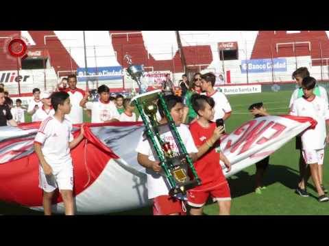 Campeones de Fútbol Infantil de Huracan - Entretiempo - www.laquemaweb.com.ar