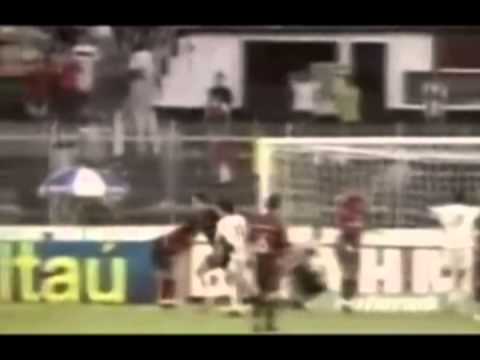 GOL DO GOLEIRO LAURO PELA PONTE PRETA CONTRA O FLAMENGO EM 2003.08-08-13