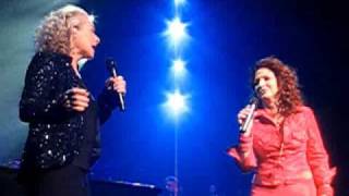 It's Too Late-Gloria Estefan & Carole King & Emily Estefan-Foxwoods Casino
