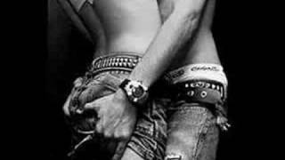 Kev Miles-She Gives It To Me