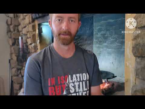 Easy-to-Make Cheese and Bacon Bread Balls in a Dutch Oven (Pot Brood Recipe)