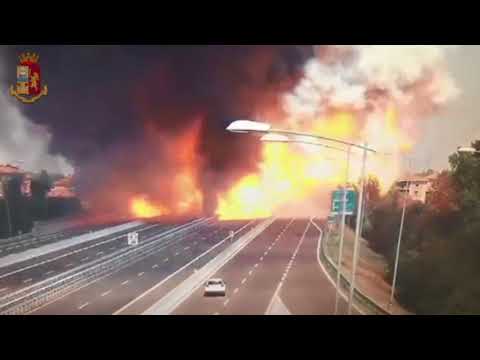 Lkw auf Autobahn nahe Bologna explodiert