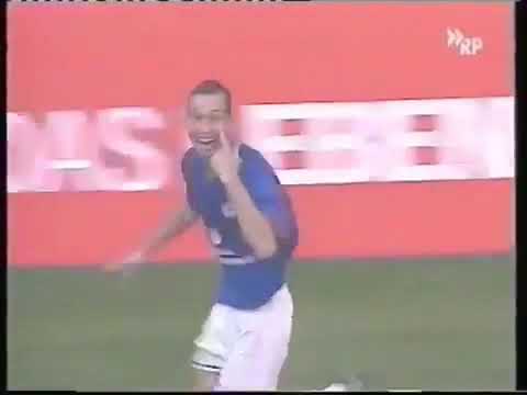 Hamburg vs FC Kaiserslautern (Germany Bundesliga 2001/2002)