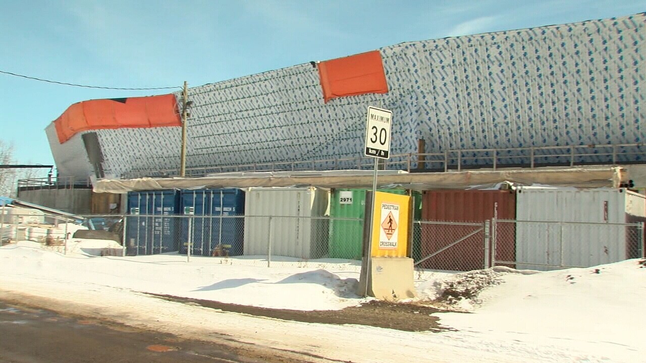 Art gallery officials working to get project back on track