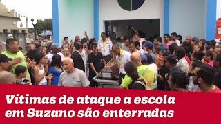 Vítimas de ataque a escola em Suzano são enterradas