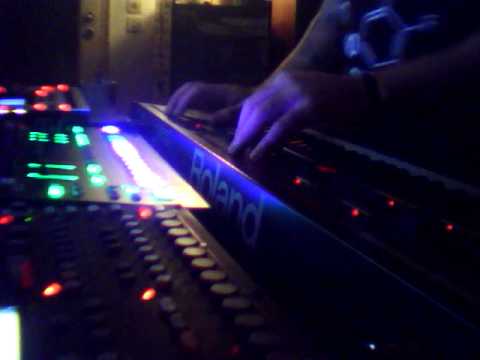 analog four, juno 106,roland tr-8  jam