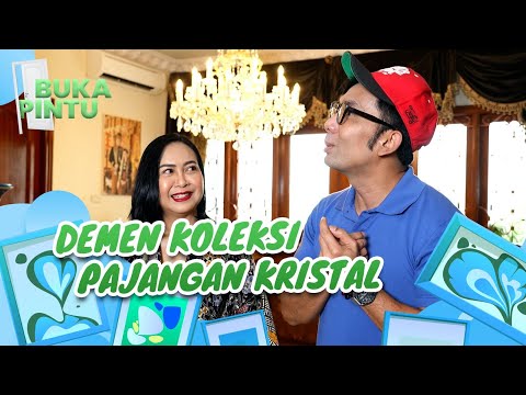 Menyambangi Kediaman Penyanyi Keroncong Sundari Soekotjo, Hobi Koleksi Kristal