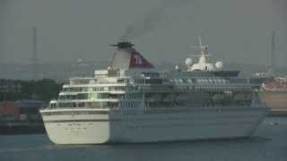 Passenger Ship Balmoral arrives on the River Tyne 1st July 2015