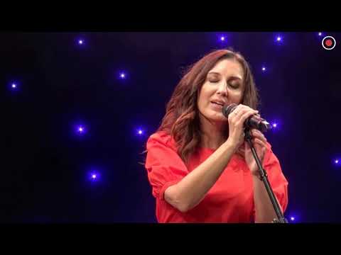 Radka Fišarová - Štědrej večer nastal (Studio Dva - JSME S VÁMI)