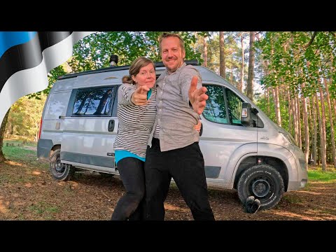 ACCIDENTAL NEW COUTRY DAY // BALTIC SEA BEACHES // VANLIFE