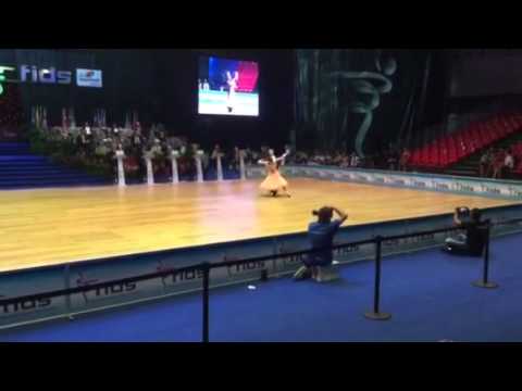 Einoras Degutis ir Areta Šeškaitė pasaulio standartinių šokių čempionate