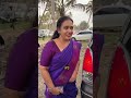 കാറിൽ നിന്നും ഇറങ്ങിവന്ന് നടി മാല പാ�