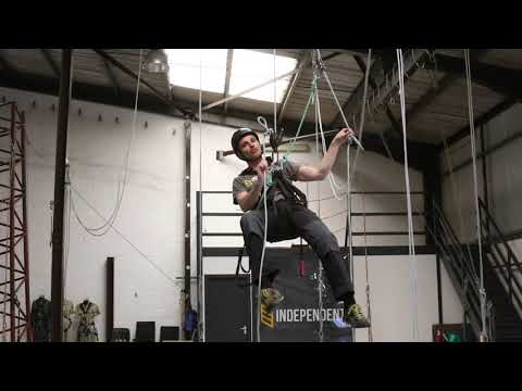 Passing Knots, Level 1