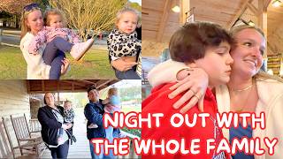 FAMILY NIGHT OUT | DINNER, SHOPPING, & ANIMALS | Family 5 Vlogs