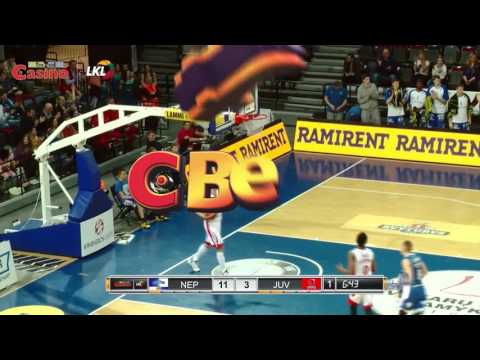 Rungtynių momemtas: M. Kačinas triuškina varžovų krepšį galingu dėjimu