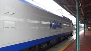 preview picture of video 'Korail electric locomotive No. 8501 Departure'