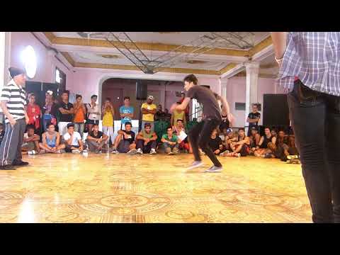 02 - Bboy es Vida - Toprock Battle - Tulio vs Arman2 vs Joy C (2014)