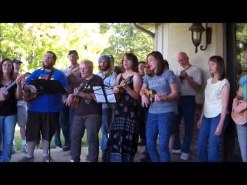 Mims Ukes : Ukein' In The Woods 2014 Group Song Wagon Wheel on Ukulele Cover