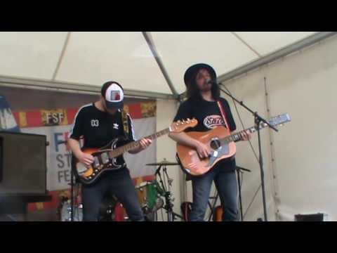 03 Willie Darktrousers & De Splinters