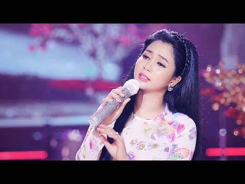 Thể hiện bởi Phương Anh