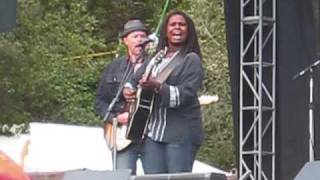 Ruthie Foster Santa Cruz Blues Festival 09