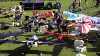 preview picture of video 'Flugtag des MFC Lienz 01.Mai 2014'