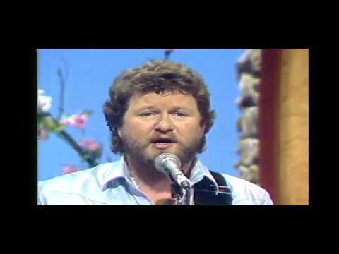 Jim McCann - Down by the Glenside (The Bold Fenian Men) 1988