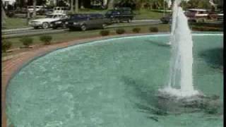 preview picture of video 'White House Fountain in Biloxi, pre-Katrina'