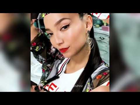 Andrea de Alba (Carmín)