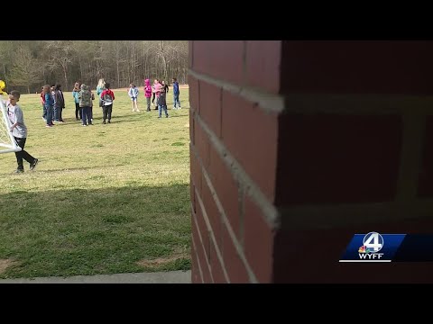 Hodges Elementary students ask for solution to frequent lockdowns prompted by nearby gunfire
