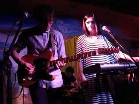 Winter Drones - She Was A Ghost Of Herself (Live @ The Shacklewell Arms, London, 26/07/14)