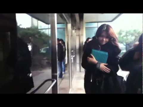 [111216] SNSD go into the KBS Music Bank