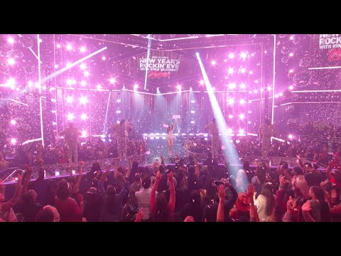 Jessie Murph - Blue Strips [2026 Dick Clark's New Year's Rockin' Eve]