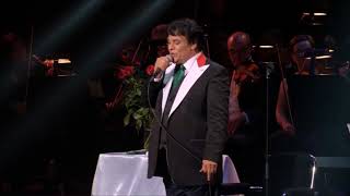 Juan Gabriel - Abrázame Muy Fuerte (English Lyrics)