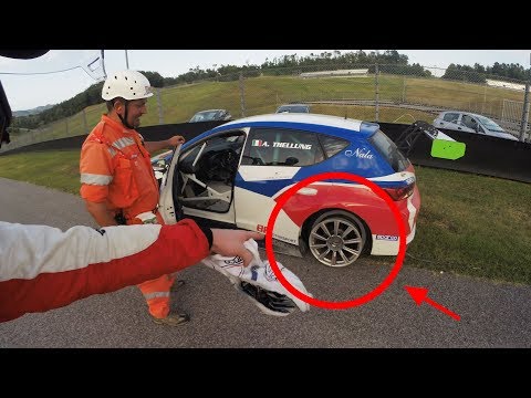 FINIRE UNA GARA SU 3 RUOTE 😅 ALEX THELLUNG | MUGELLO 2018 [TCR Italy]