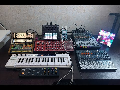 Live Electronic Improvisation - Synth Perfomance
