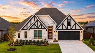 Inside a $549,900 Single-Level Home in Waxahachie (Huge Kitchen!)