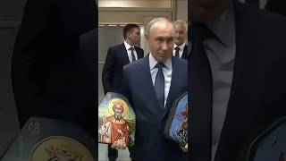 Download lagu Putin Meets His Soldiers. Quiet Respect. 🎖️ mp3