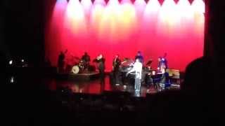 Lady Gaga and Tony Bennett- Let&#39;s Face The Music And Dance