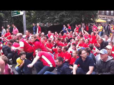 HD arsenal fans funny vs blackpool hate tottenham song on way to emirates
