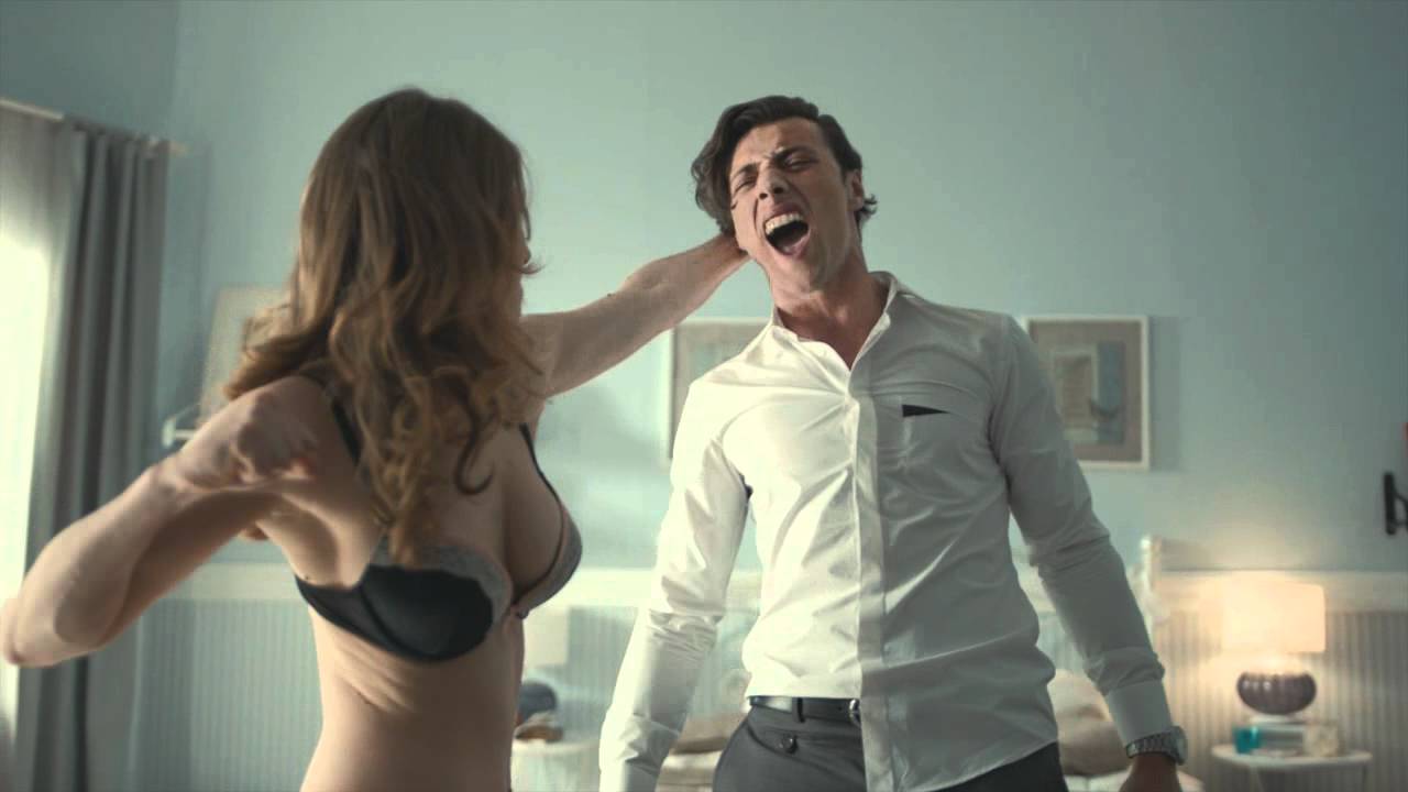 Trang phục với phụ nữ là thứ quan trọng nhất :D