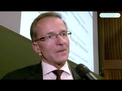 Sehr schlechte Kopfschmerzen und Nacken Chondrose Brustwirbelsäule Behandlung mit Medikamenten