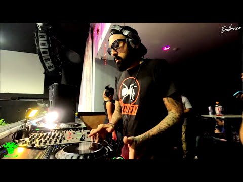 LE ROI CARMONA at Club Babylon, San José, Costa Rica - Shot by Dulbecco | FREE SHOTS #41