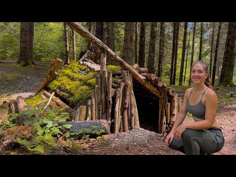 Solo Overnight Survival Shelter | Campfire Cooking in the Woods